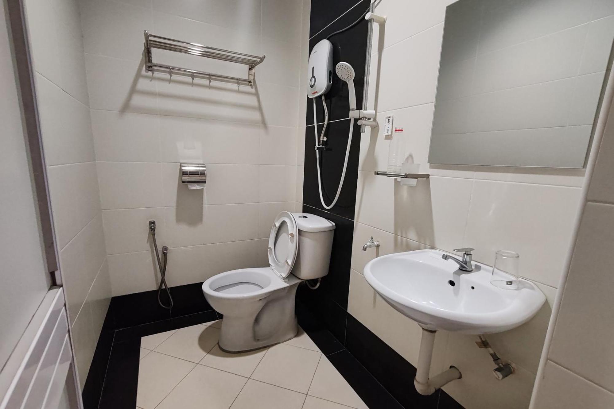Hotel Sri Пучонг Екстер'єр фото
