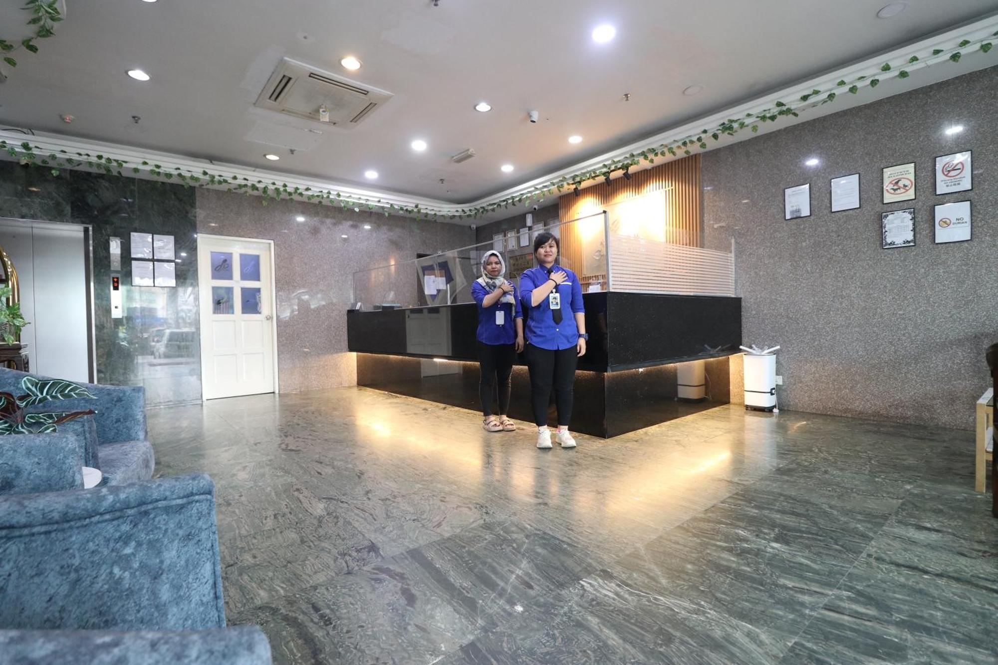 Hotel Sri Пучонг Екстер'єр фото